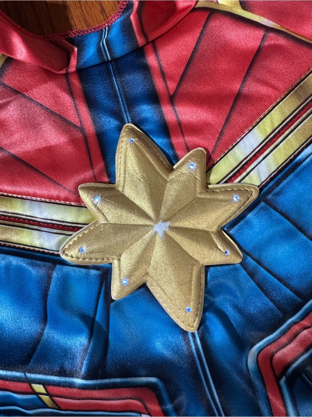 Marvel Captain Marvel Hero Costume Child Medium Light Up Halloween Cosplay - Picture 1 of 8